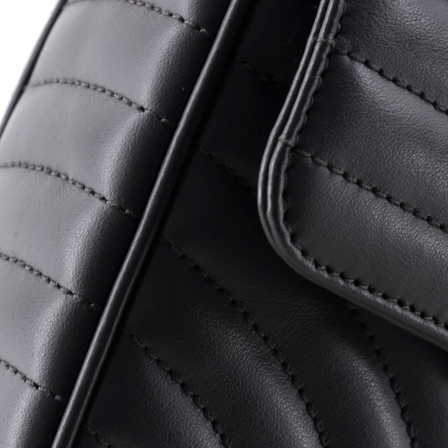 Chain Flap Shoulder Bag Diagramme Quilted Leather Medium