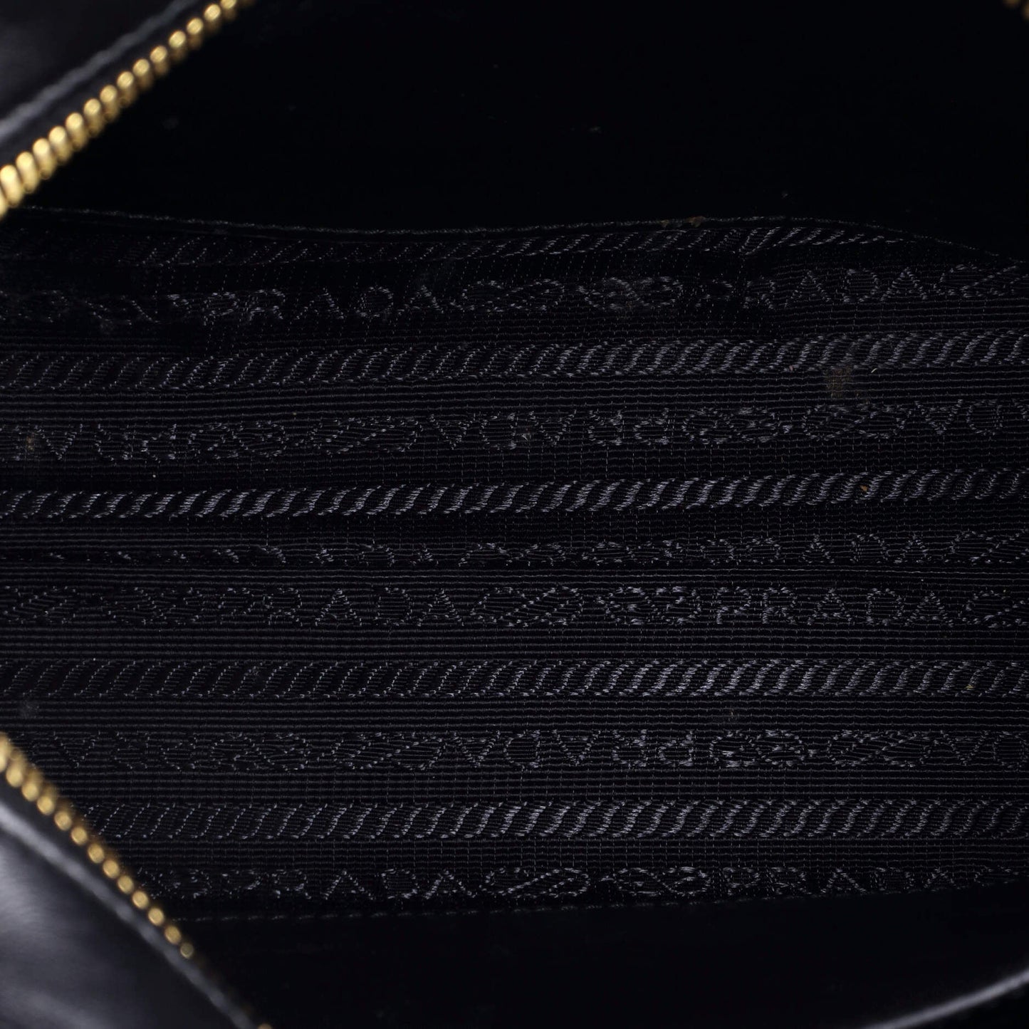 Esplanade Crossbody Bag Vernice Saffiano with City Calf Small