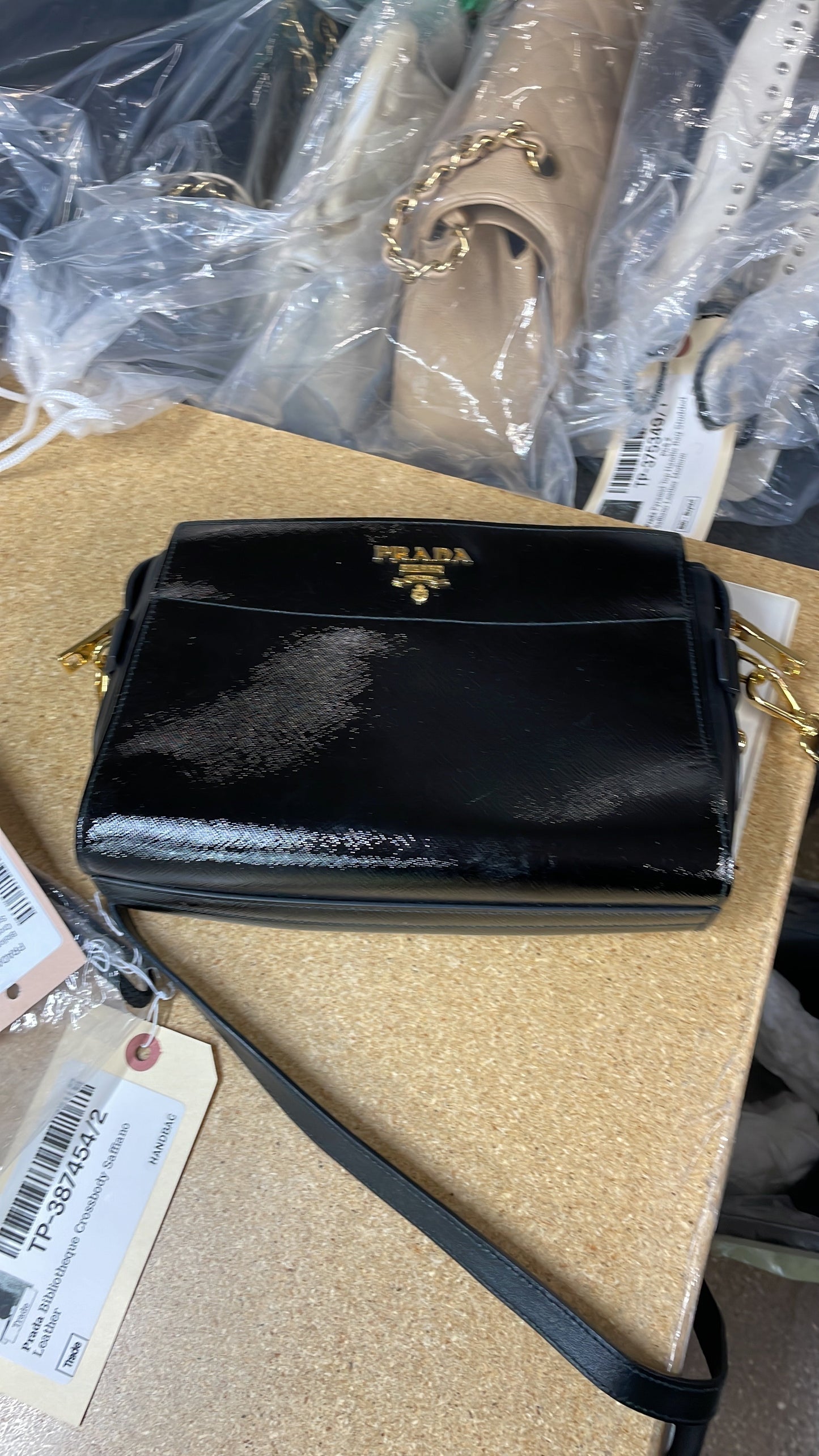 Esplanade Crossbody Bag Vernice Saffiano with City Calf Small