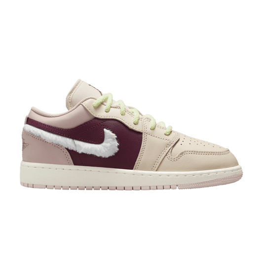Jordan 1 Low SE Fur Swoosh (GS)